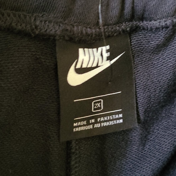 NIKE French-terry Shorts - 2X LAST 1 !!!! - Picture 2 of 10
